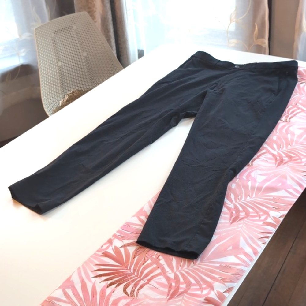 Lululemon WovenAir Commission Classic-fit pant (Navy)
